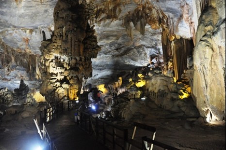 Tour Du Lịch Hà Nội - Đà Nẵng - Bà Nà - Huế - Động Phong Nha 3 Ngày 2 Đêm